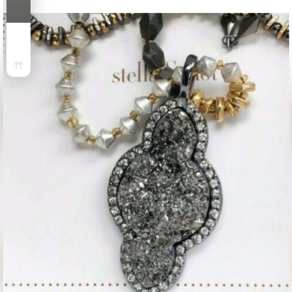 Stella & Dot Relic Necklace - Picture 3 of 7